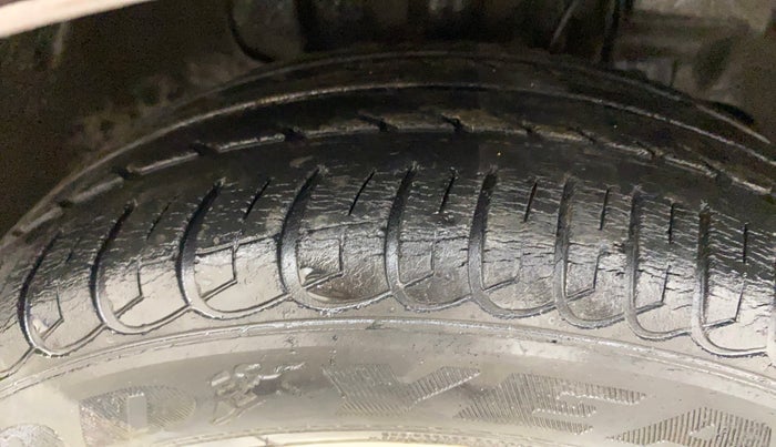 2017 Tata Tiago XZ PETROL, Petrol, Manual, 95,540 km, Right Front Tyre Tread