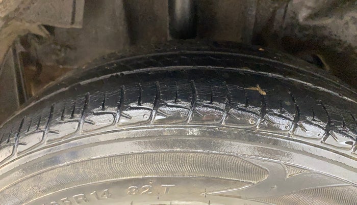 2017 Tata Tiago XZ PETROL, Petrol, Manual, 95,540 km, Right Rear Tyre Tread