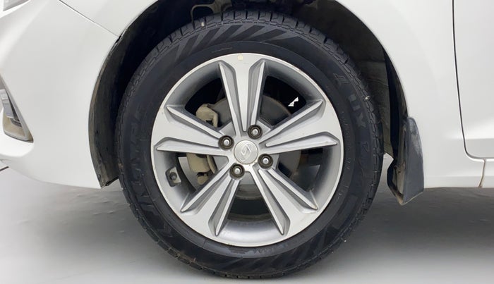 2017 Hyundai Verna 1.6 SX VTVT, Petrol, Manual, 49,592 km, Left Front Wheel
