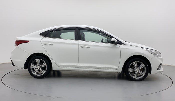 2017 Hyundai Verna 1.6 SX VTVT, Petrol, Manual, 49,592 km, Right Side View