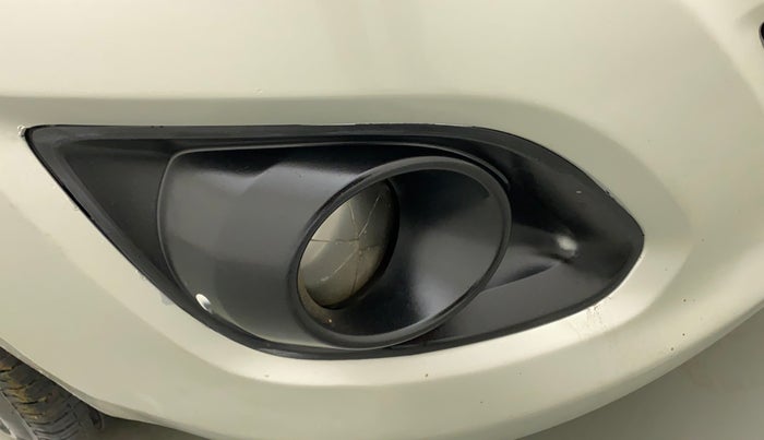 2014 Maruti Swift Dzire VXI, Petrol, Manual, 95,725 km, Right fog light - Minor damage