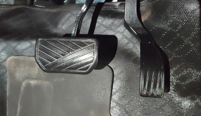 2021 Maruti Vitara Brezza ZXI PLUS AT SHVS, Petrol, Automatic, 50,190 km, Pedals