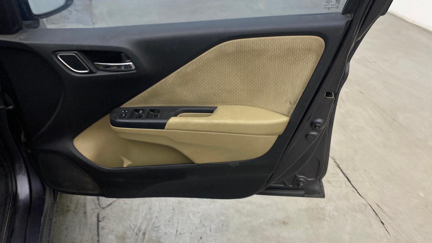 2017 Honda City 1.5L I-VTEC V MT, Petrol, Manual, 47,180 km, Driver Side Door Panels Control