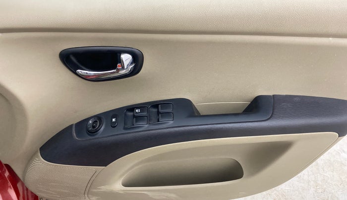 2013 Hyundai Grand i10 MAGNA 1.2 KAPPA VTVT, Petrol, Manual, 42,889 km, Driver Side Door Panels Control