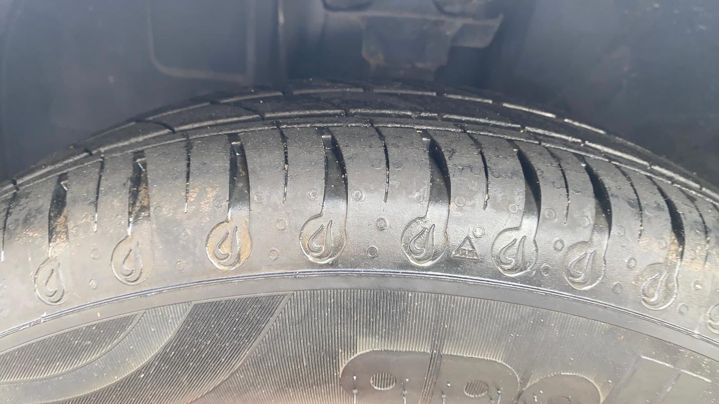 2020 Datsun Redi Go T(O) 1.0, Petrol, Manual, 22,120 km, Left Front Tyre Tread