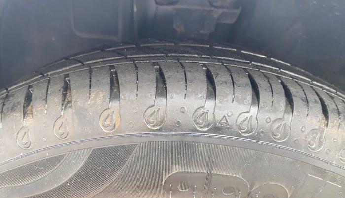 2020 Datsun Redi Go T(O) 1.0, Petrol, Manual, 22,120 km, Left Front Tyre Tread