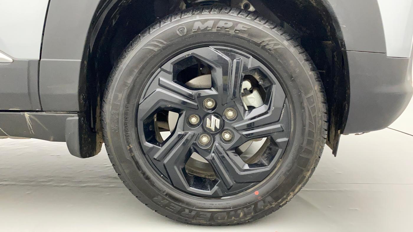 2023 Maruti BREZZA ZXI SMART HYBRID , Petrol, Manual, 12,465 km, Right Front Wheel