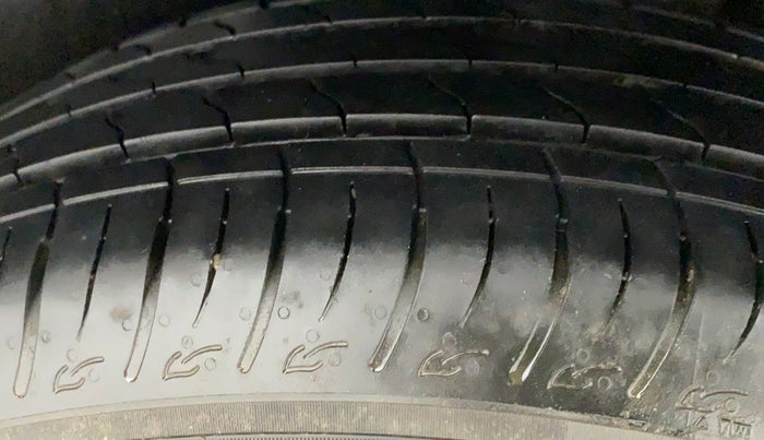 2023 Maruti BREZZA ZXI SMART HYBRID , Petrol, Manual, 12,465 km, Left Rear Tyre Tread