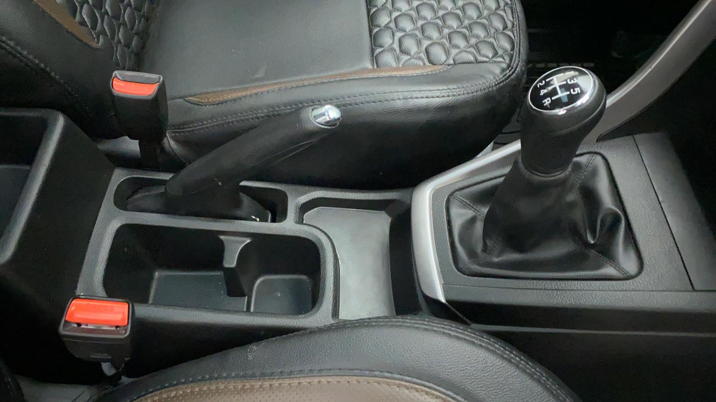 2023 Maruti BREZZA ZXI SMART HYBRID , Petrol, Manual, 12,465 km, Gear Lever