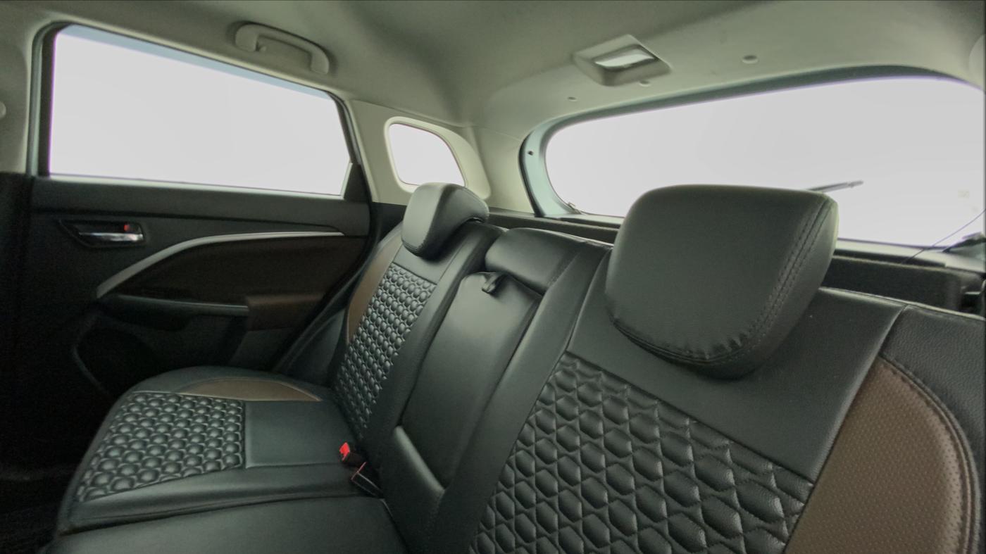 2023 Maruti BREZZA ZXI SMART HYBRID , Petrol, Manual, 12,465 km, Right Side Rear Door Cabin