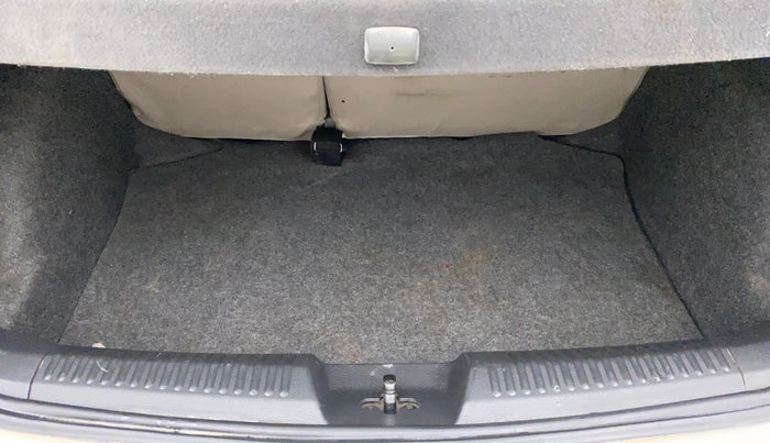 2010 Volkswagen Polo HIGHLINE1.2L, Petrol, Manual, 75,633 km, Boot Inside