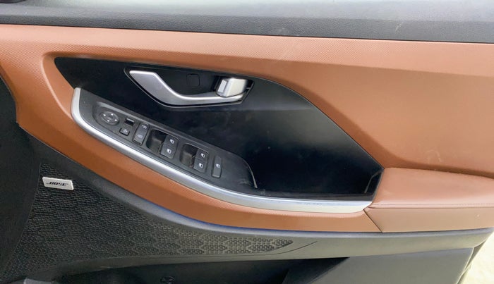 2023 Hyundai ALCAZAR 1.5 SIGNATURE (O) AT 7STR, Diesel, Automatic, 47,136 km, Driver Side Door Panels Control