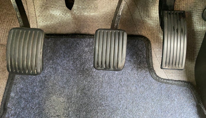 2015 Hyundai Xcent S 1.2, Petrol, Manual, 81,037 km, Pedals