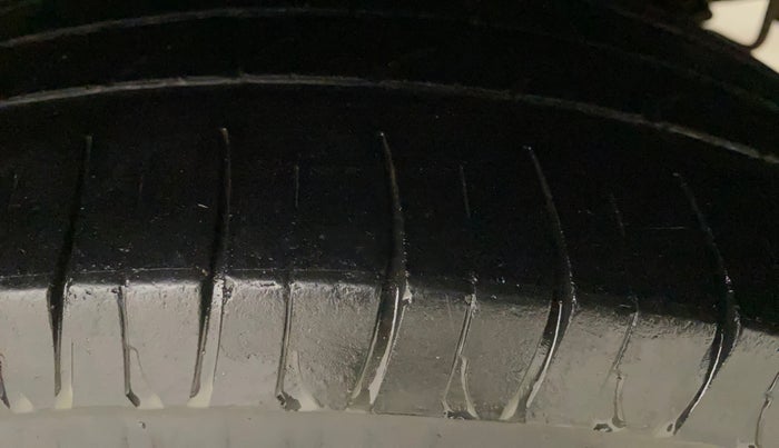 2015 Hyundai Xcent S 1.2, Petrol, Manual, 81,037 km, Left Rear Tyre Tread