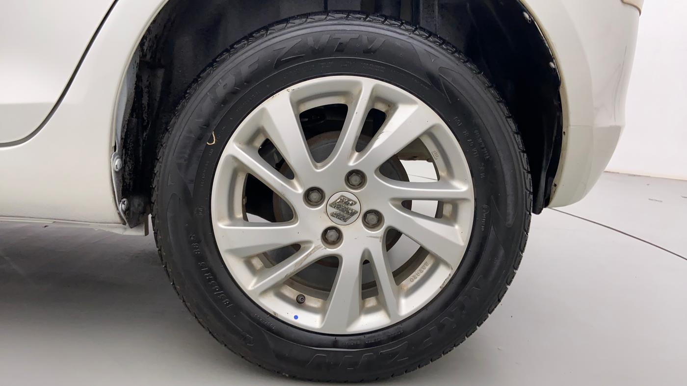 2014 Maruti Swift ZXI D, Petrol, Manual, 18,865 km, Left Rear Wheel