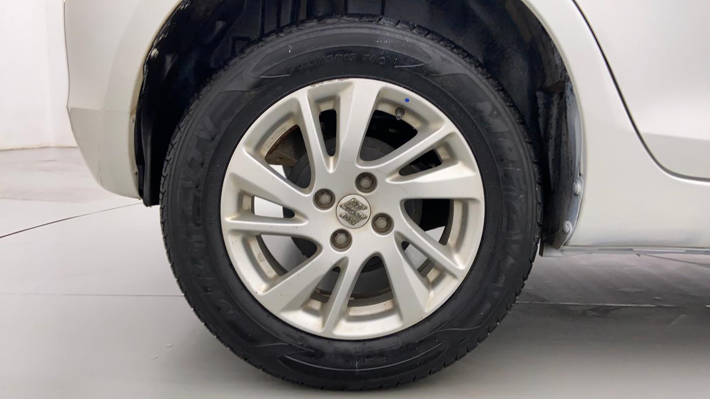 2014 Maruti Swift ZXI D, Petrol, Manual, 18,865 km, Right Rear Wheel