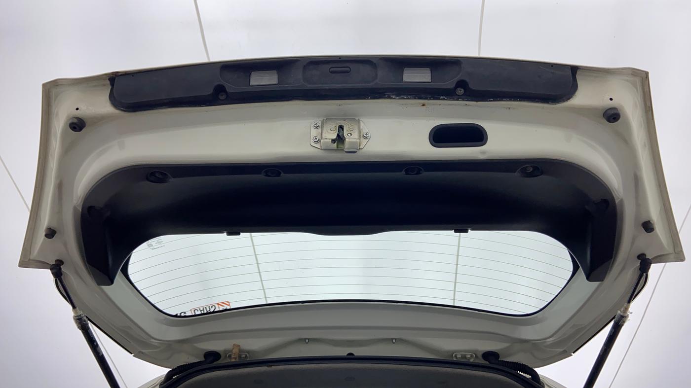 2014 Maruti Swift ZXI D, Petrol, Manual, 18,865 km, Boot Door Open