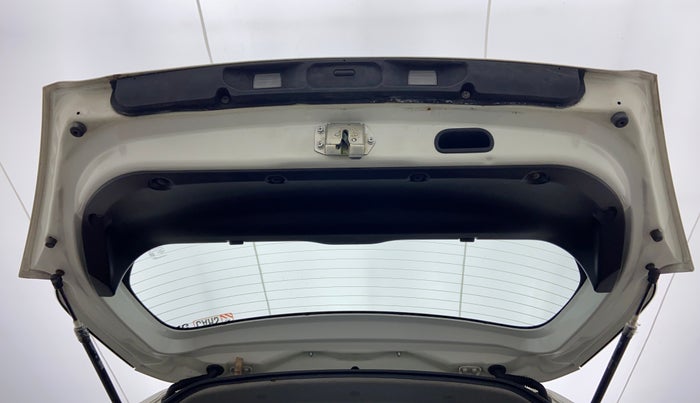 2014 Maruti Swift ZXI D, Petrol, Manual, 18,865 km, Boot Door Open