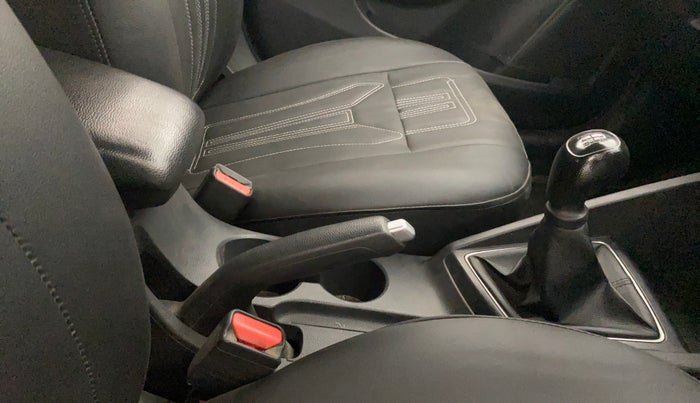 2019 Hyundai Elite i20 MAGNA PLUS 1.2, Petrol, Manual, 67,495 km, Gear Lever