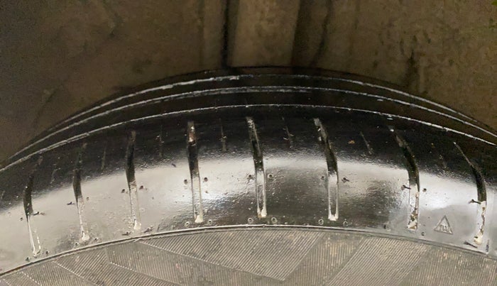 2019 Hyundai Elite i20 MAGNA PLUS 1.2, Petrol, Manual, 67,495 km, Right Rear Tyre Tread