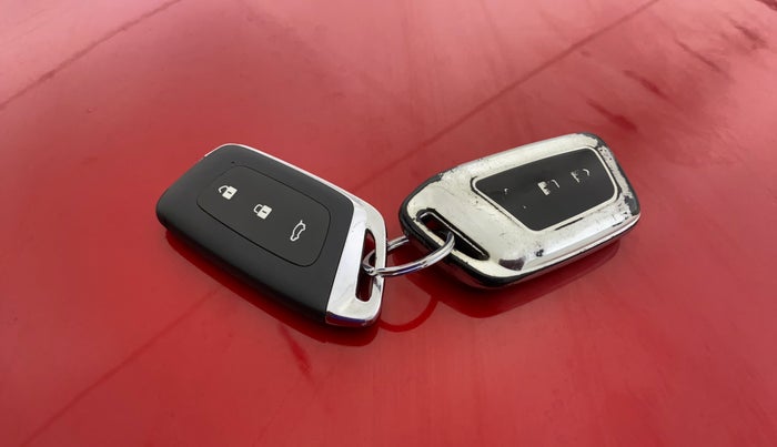 2020 MG HECTOR SHARP 1.5 DCT PETROL, Petrol, Automatic, 97,900 km, Key Close Up