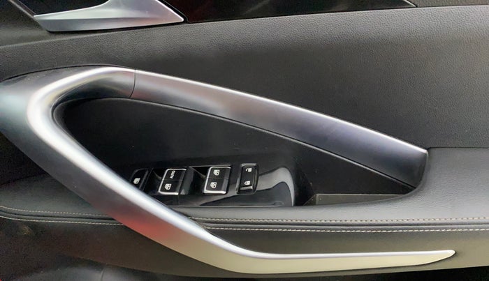 2020 MG HECTOR SHARP 1.5 DCT PETROL, Petrol, Automatic, 97,900 km, Driver Side Door Panels Control