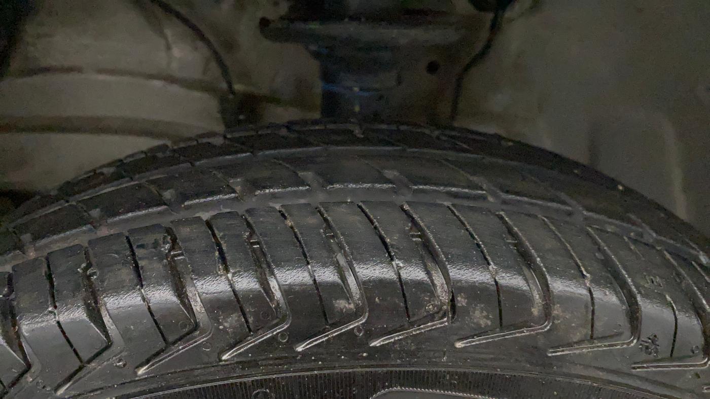 2025 Maruti Alto K10 VXI, Petrol, Manual, 12,105 km, Left Front Tyre Tread
