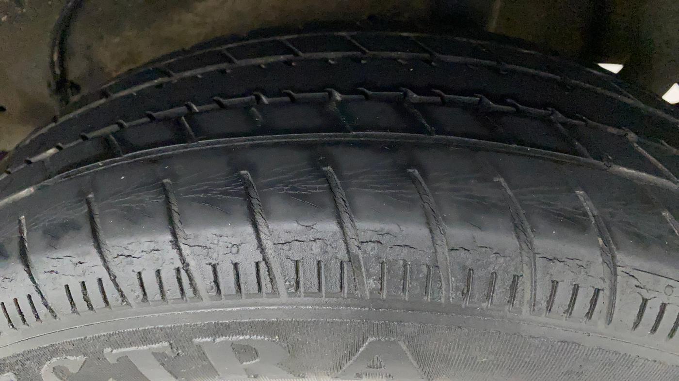 2017 Maruti Celerio ZXI AMT (O), Petrol, Automatic, 44,415 km, Left Rear Tyre Tread