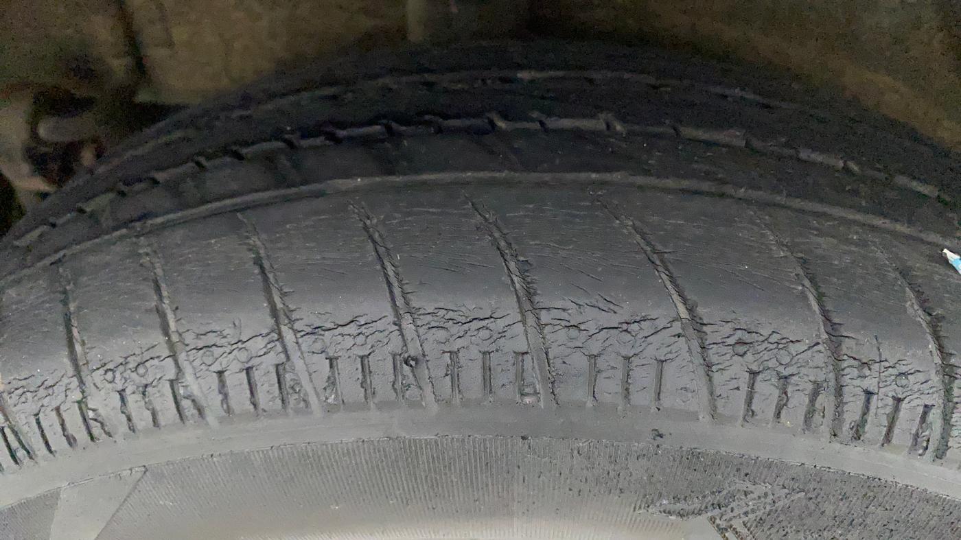 2017 Maruti Celerio ZXI AMT (O), Petrol, Automatic, 44,415 km, Right Rear Tyre Tread