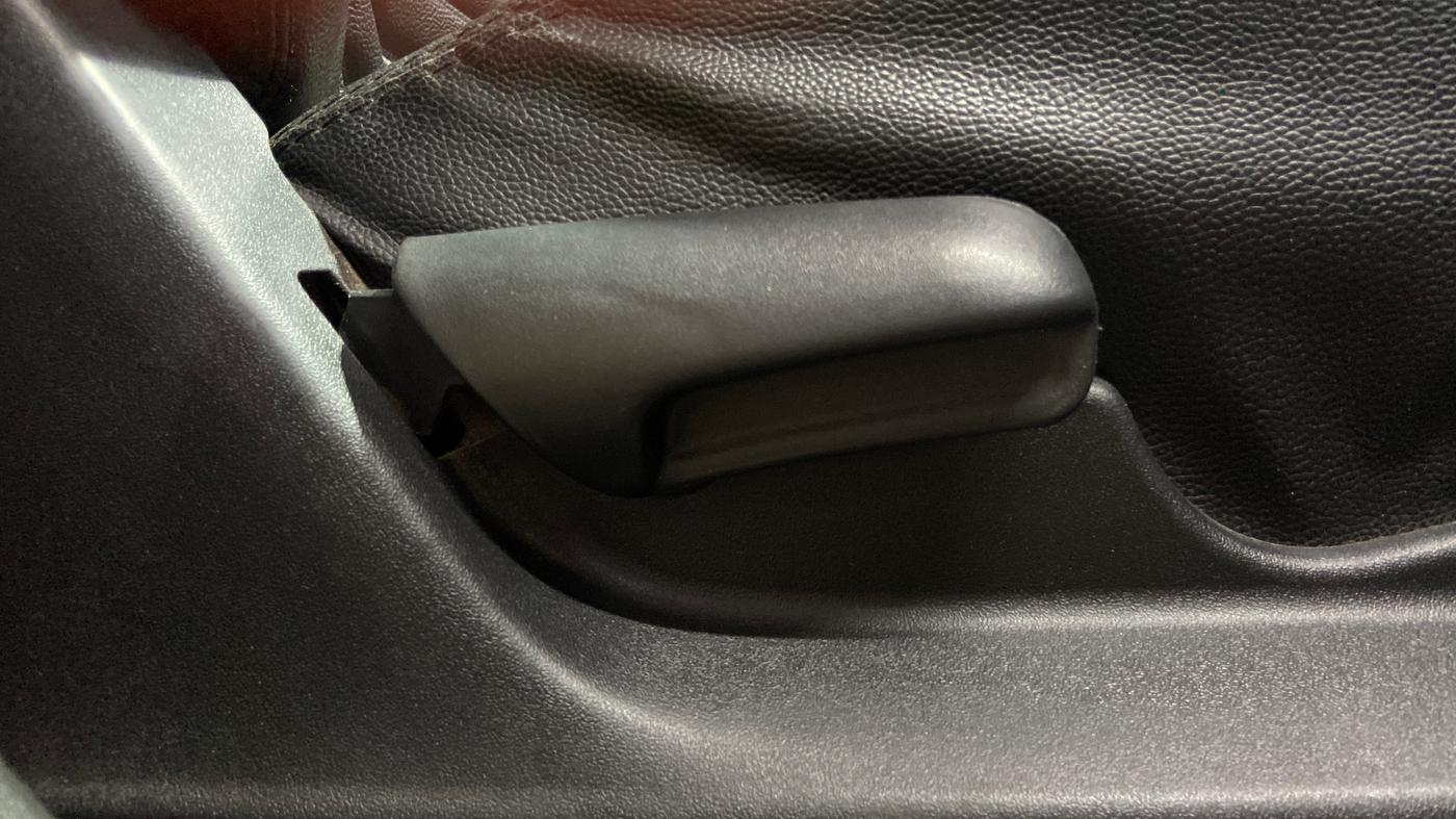 2021 Maruti Vitara Brezza VXI, Petrol, Manual, 51,440 km, Driver Side Adjustment Panel