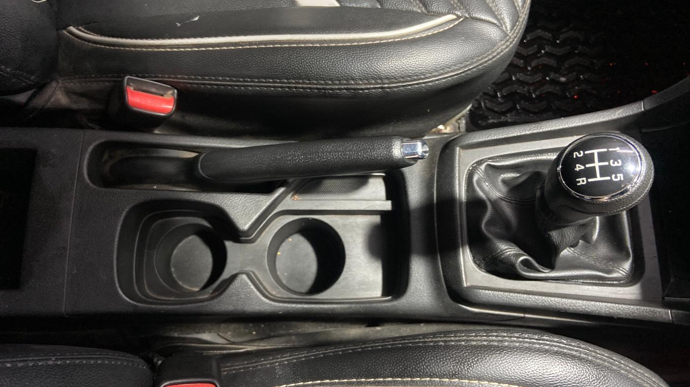 2021 Maruti Vitara Brezza VXI, Petrol, Manual, 51,440 km, Gear Lever