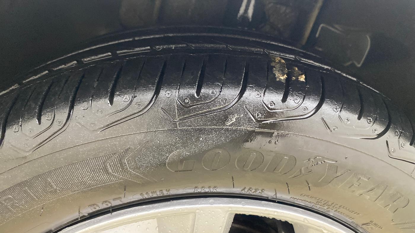 2019 Tata Tiago XZ PETROL, Petrol, Manual, 95,629 km, Right Front Tyre Tread