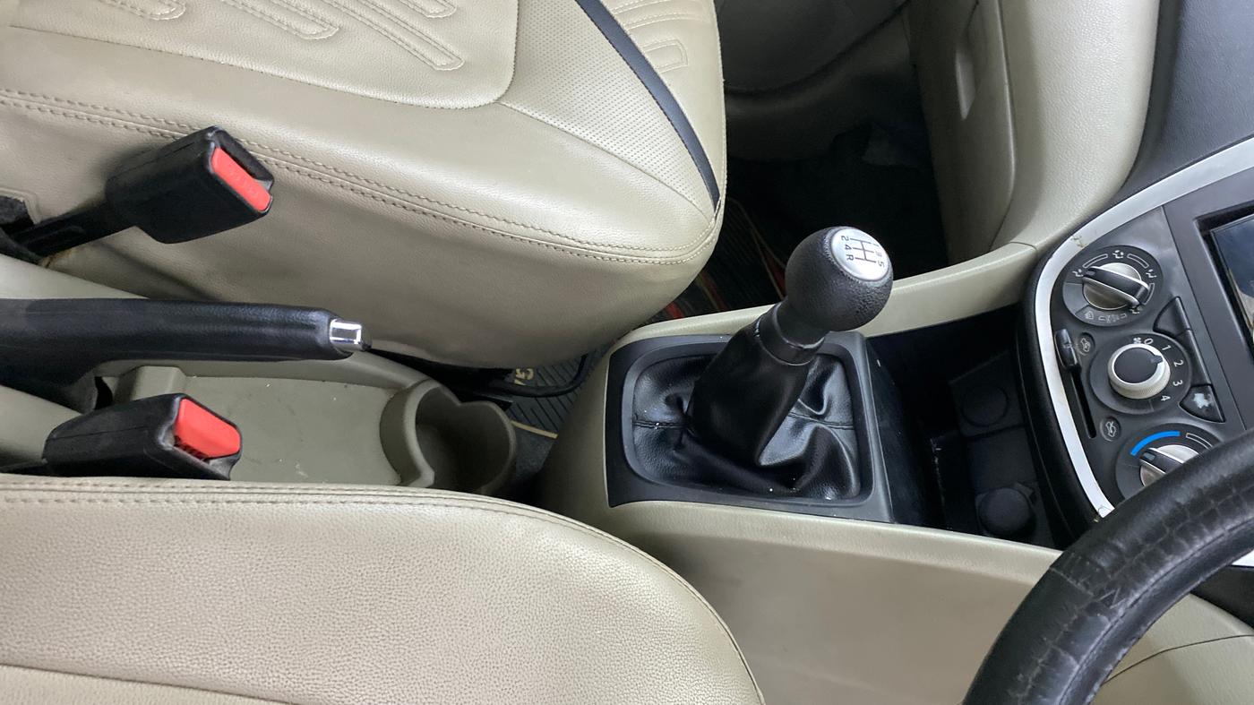 2015 Maruti Celerio VXI CNG, CNG, Manual, 59,551 km, Gear Lever