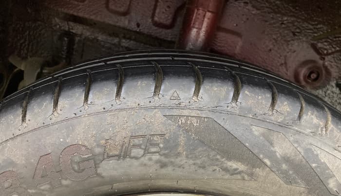2015 Maruti Celerio VXI CNG, CNG, Manual, 59,551 km, Right Rear Tyre Tread