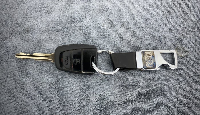 2016 Hyundai Grand i10 Magna 1.2 AT  VTVT, Petrol, Automatic, 40,053 km, Key Close Up