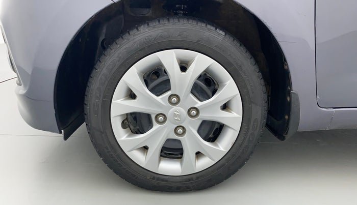 2016 Hyundai Grand i10 Magna 1.2 AT  VTVT, Petrol, Automatic, 40,053 km, Left Front Wheel