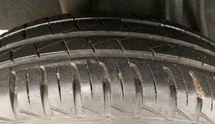 2021 Datsun Redi Go T(O) 1.0 AMT, Petrol, Automatic, 8,466 km, Right Rear Tyre Tread