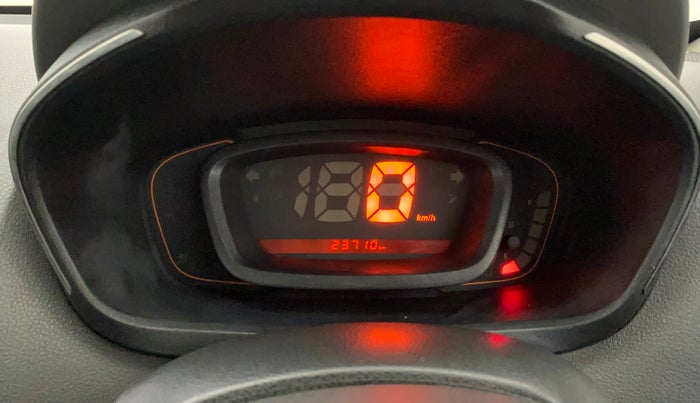 2018 Renault Kwid RXT 1.0 (O), Petrol, Manual, 23,709 km, Odometer Image