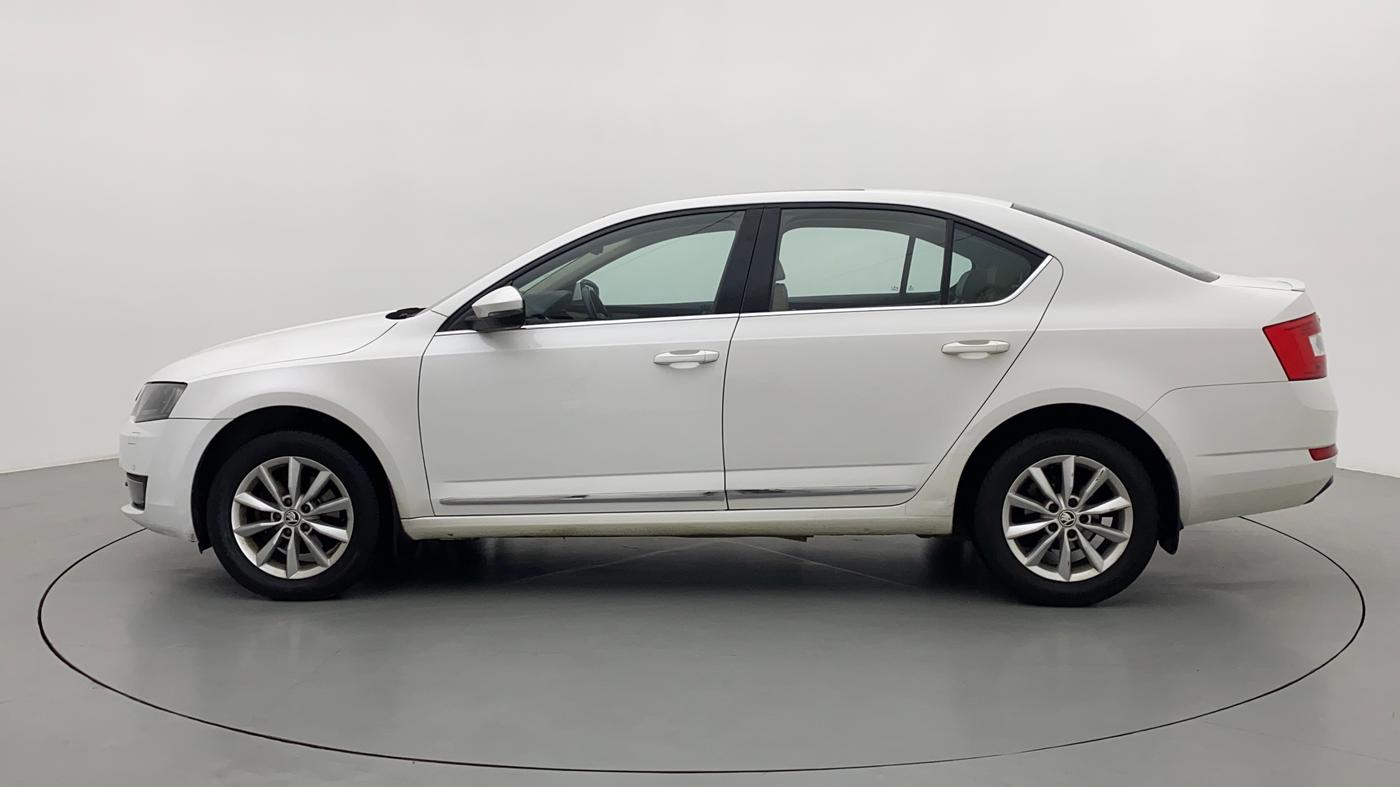 2016 Skoda Octavia 2.0 TDI CR STYLE PLUS AT, Diesel, Automatic, 48,045 km, Left Side