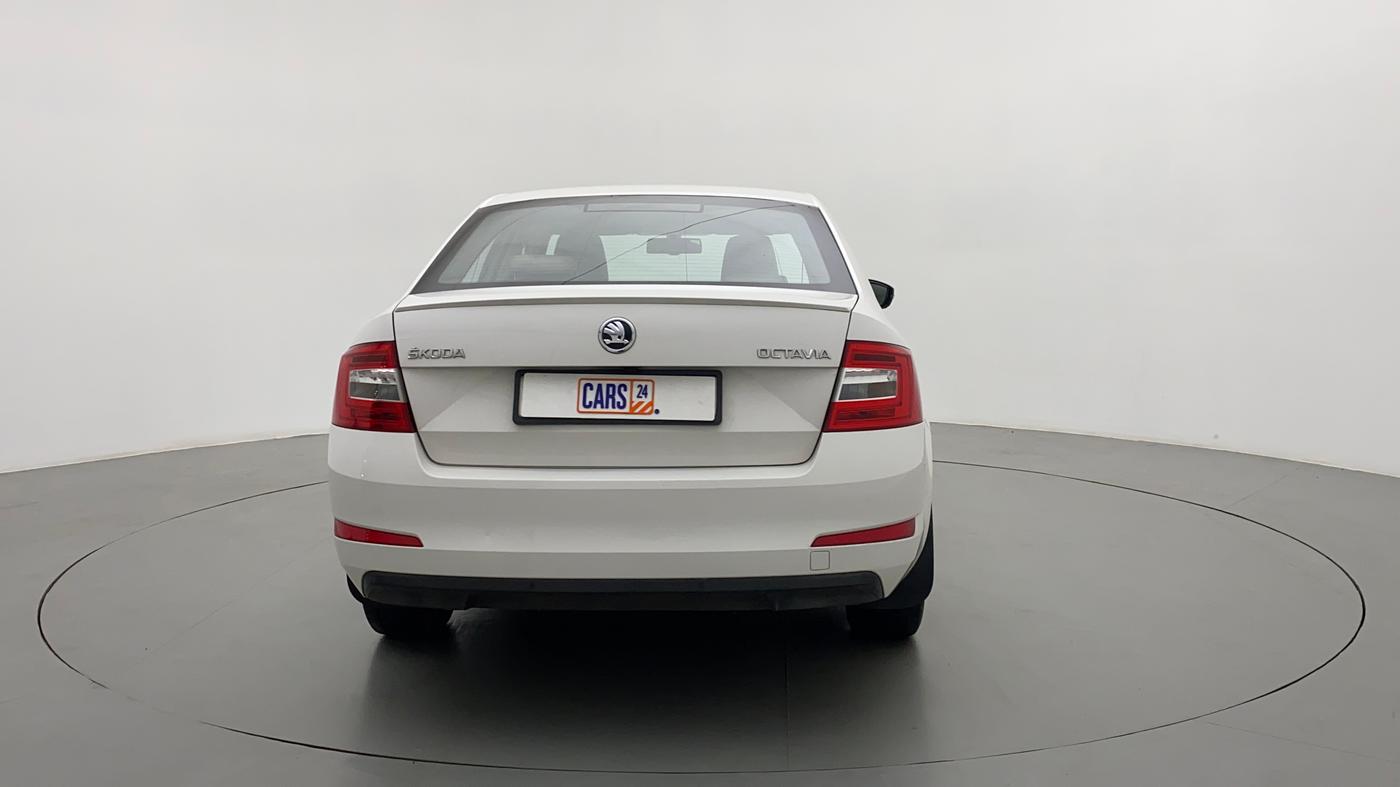 2016 Skoda Octavia 2.0 TDI CR STYLE PLUS AT, Diesel, Automatic, 48,045 km, Back/Rear