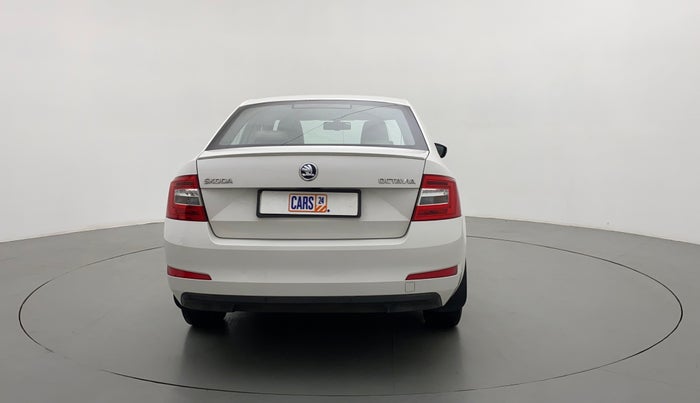 2016 Skoda Octavia 2.0 TDI CR STYLE PLUS AT, Diesel, Automatic, 48,045 km, Back/Rear