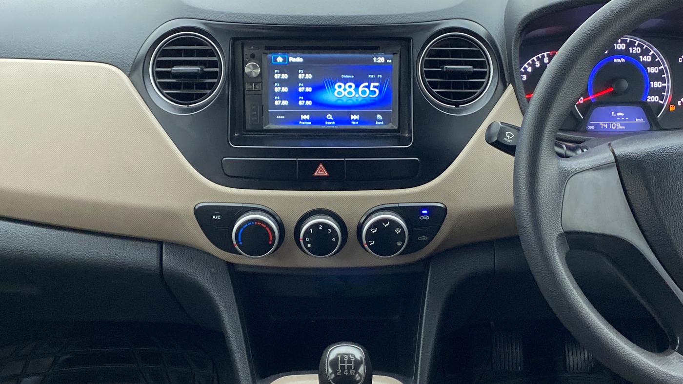 2017 Hyundai Grand i10 MAGNA 1.2 KAPPA VTVT, CNG, Manual, 74,148 km, Air Conditioner