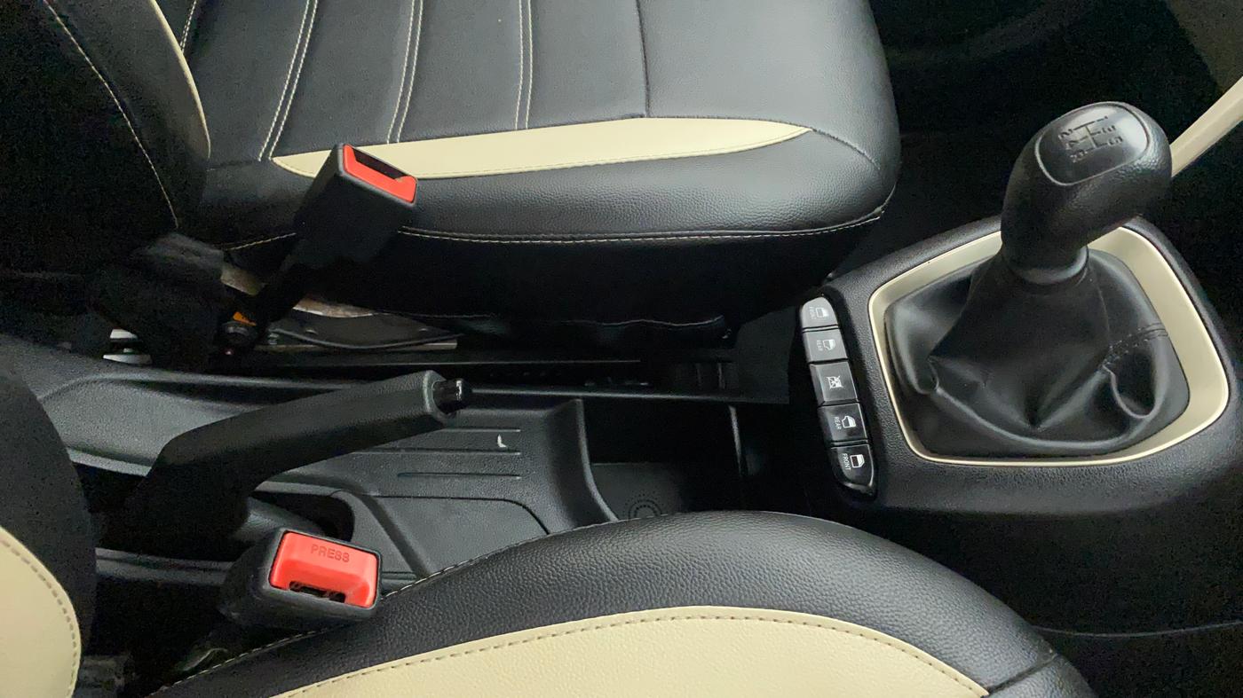 2019 Hyundai NEW SANTRO SPORTZ MT, Petrol, Manual, 45,475 km, Gear Lever