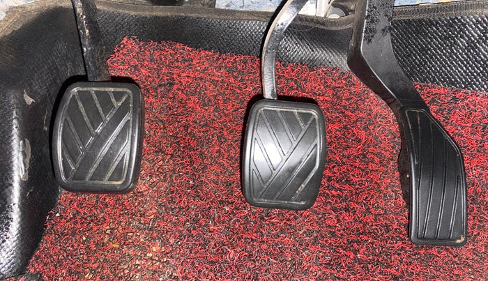 2020 Maruti Vitara Brezza ZXI PLUS DUAL TONE, Petrol, Manual, 1,22,984 km, Pedals