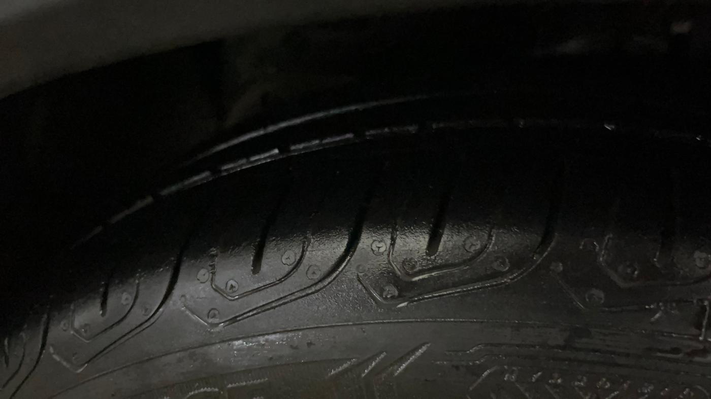 2021 Ford FREESTYLE TITANIUM 1.2 PETROL, Petrol, Manual, 74,236 km, Left Front Tyre Tread