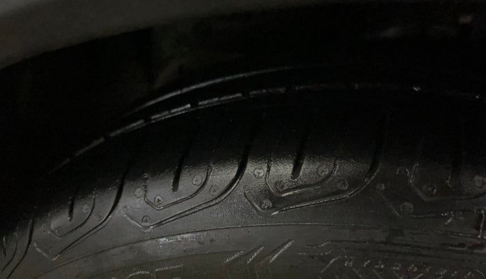 2021 Ford FREESTYLE TITANIUM 1.2 PETROL, Petrol, Manual, 74,126 km, Left Front Tyre Tread