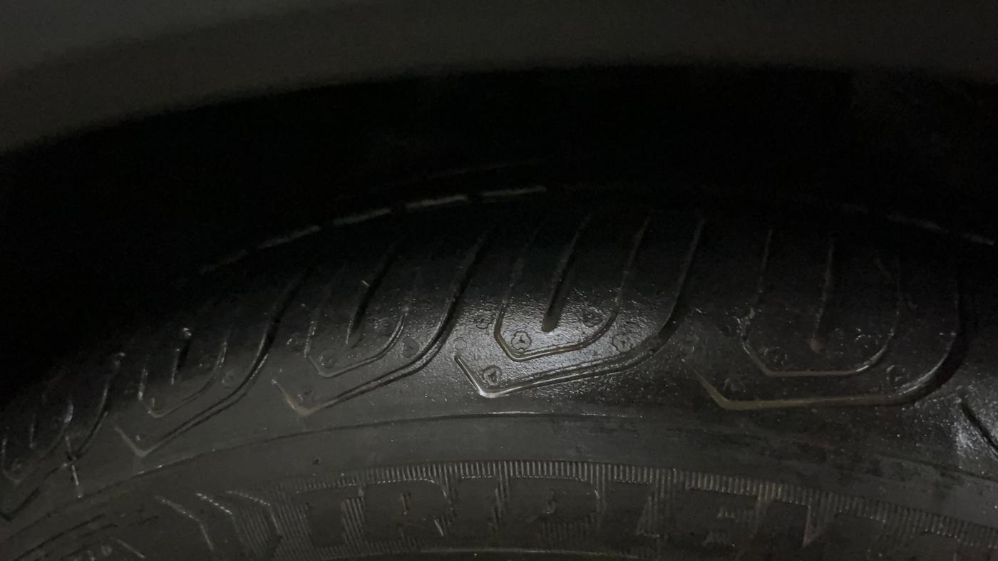 2021 Ford FREESTYLE TITANIUM 1.2 PETROL, Petrol, Manual, 74,236 km, Right Front Tyre Tread