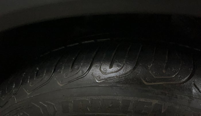 2021 Ford FREESTYLE TITANIUM 1.2 PETROL, Petrol, Manual, 74,126 km, Right Front Tyre Tread