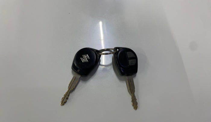 2016 Maruti Swift Dzire VXI, Petrol, Manual, 83,883 km, Key Close Up