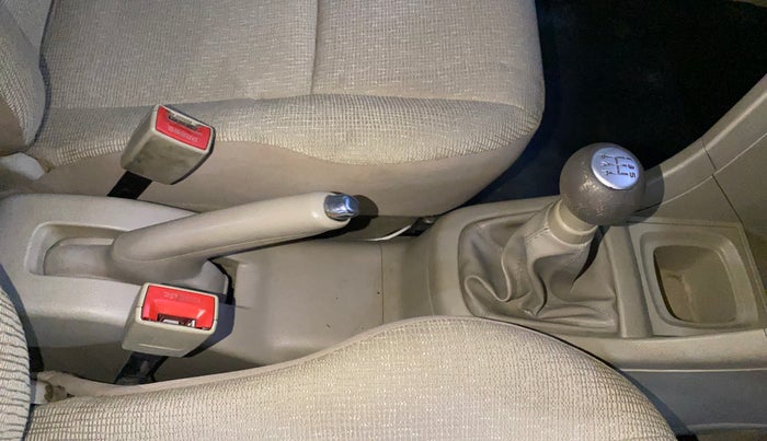 2016 Maruti Swift Dzire VXI, Petrol, Manual, 83,883 km, Gear Lever